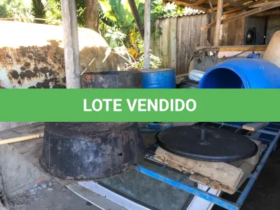 LOTE 089 - LOTE DE CAPOTA PARA CAMINHONETE, TAMBORES E TACHOS