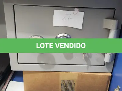 LOTE 201 - COFRE DE AÇO PEQUENO