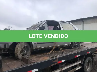 LOTE 004 - VW/Voyage GL, cor prata, fabricação/modelo 1991/1991