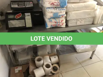 LOTE 252 - LOTE DE SACOS DE LIXO, TOALHA DE PAPEL, PRODUTOS DE LIMPESA, PRODUTOS DE LIMPESA USADOS