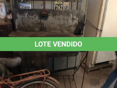 LOTE 088 - MESINHA ADAPTADA