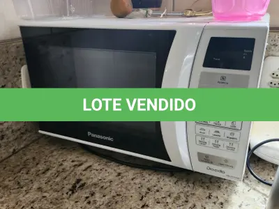 LOTE 157 - MICROONDAS PANASONIC