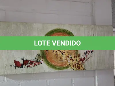 LOTE 202 - TELA DECORATIVA PINTADA A MÃO, RETANGULAR, BEGE E VEDE