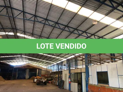 LOTE 071 - ESTRUTURA DE PAVILHÃO EM METAL, APROXIMADAMENTE 800m² DE ÁREA GALPÃO OFICINA