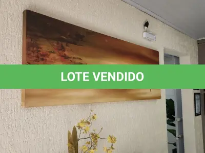 LOTE 136 - TELA DECORATIVA PINTADA A MÃO, RETANGULAR, MARROM