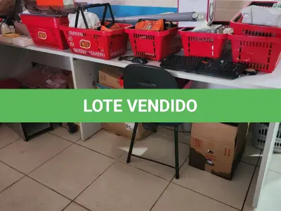 LOTE 166 - MESA CINZA EM MDP, APROX. 2,5X0,70