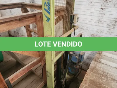 LOTE 051 - EMPILHADEIRA MANUAL LM1016