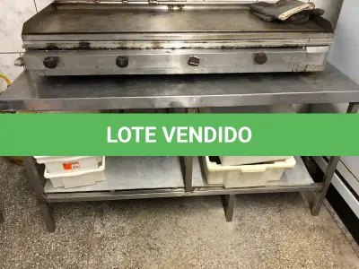 LOTE 002 - Lote com equipamentos, prateleiras e etc