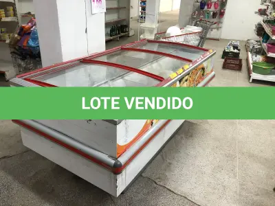 LOTE 002 - Lote com equipamentos, prateleiras e etc