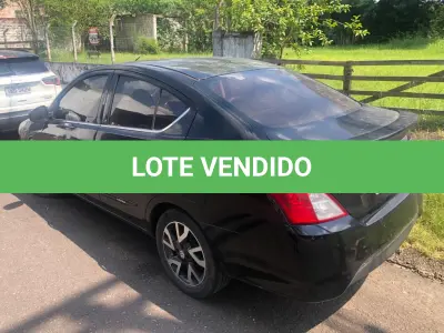 LOTE 012 - Nissan Versa Unique 1.6 16v FlexStart 4p Aut, fab/mod 2016/2017