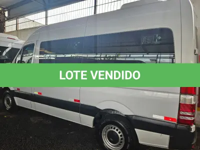 LOTE 001 - SPRINTER 415 VAN LUXO DIESEL, ANO 2019