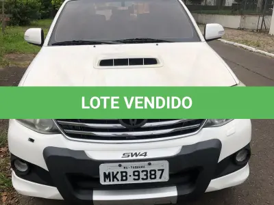 LOTE 000 - Toyota/Hilux SW4 SRV D4-D 4x4 3.0 TDI, diesel, automático, fabricação/modelo 2012/2013