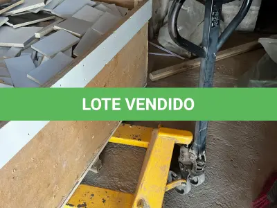 LOTE 090 - Paleteira 