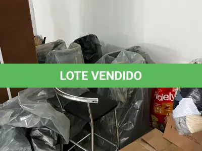 LOTE 123 - Lote de banquetas 