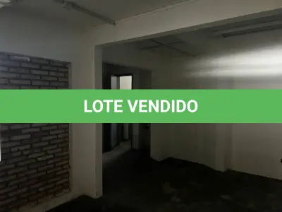 LOTE 000 - Um terreno de forma retangular, à avenida João Pessoa medindo 30,45m de frente, ao oeste à mesma avenida, por 35,00m