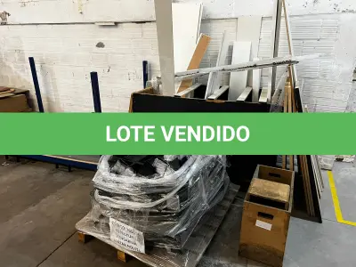 LOTE 042 - Lote com Pés para mesa 