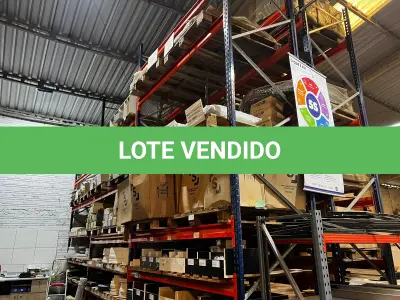 LOTE 037 - Lote de materiais que estão nas prateleiras (sem as prateleiras)