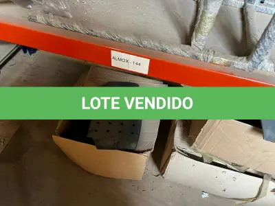 LOTE 035 - Lote de componentes para montagem de cadeiras 