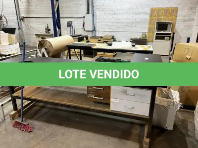 LOTE 044 - Mesa 
