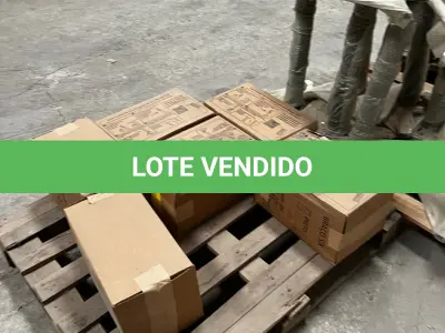 LOTE 036 - Lote de moveis embalados 