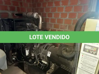 LOTE 121 - Gerador 110KVA motor Perkins 