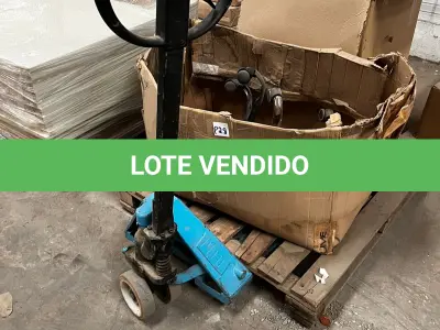 LOTE 074 - Paleteira 