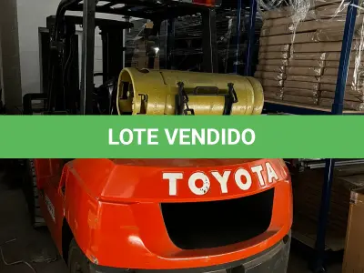 LOTE 124 - Empilhadeira Toyota 