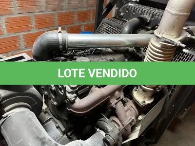 LOTE 121 - Gerador 110KVA motor Perkins 