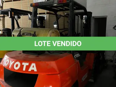 LOTE 124 - Empilhadeira Toyota 