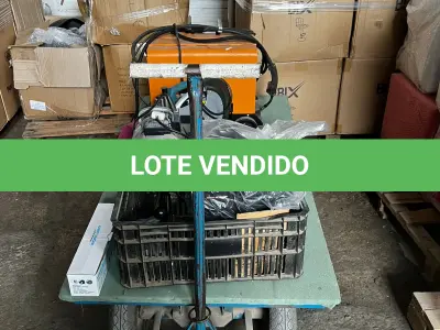 LOTE 142 - Carro de transporte 4 rodas