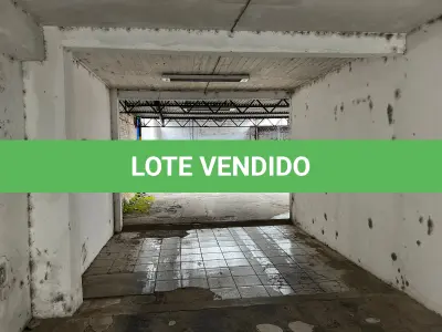 LOTE 000 - Um terreno de forma retangular, à avenida João Pessoa medindo 30,45m de frente, ao oeste à mesma avenida, por 35,00m