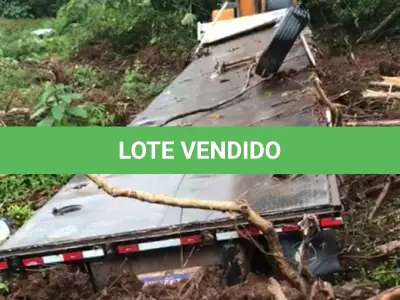 LOTE 002 - O Semi-reboque SR/Librelato SRCS3E, placas MKC 1612, ano/modelo 2012/2012