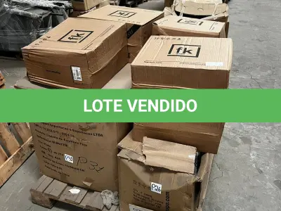 LOTE 035 - Lote de componentes para montagem de cadeiras 