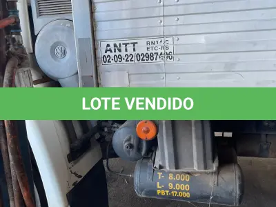 LOTE 004 - "CAMINHÃO VW WORKER 17-180, BRANCO, C/BAÚ, S/PLACAS, MOTOR DESMONTADO E FALTANDO PEÇAS, PLACAS IPO 5691