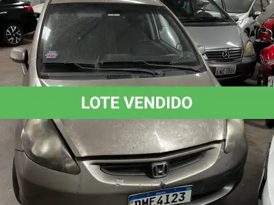 LOTE 000 - Honda/Fit LX, cor dourada, fabricação/modelo 2004/2004