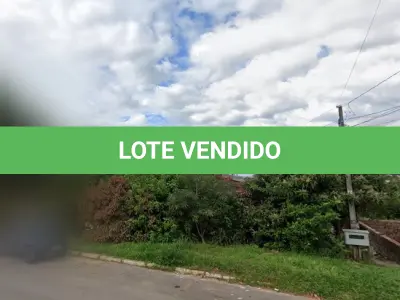 LOTE 000 - O imóvel situado na Rua Duque de Caxias, zona urbana, no Bairro Vila Schirmer de Campo Bom