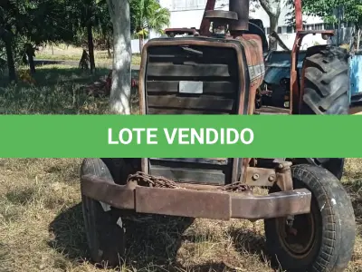 LOTE 018 - TRATOR mf 295