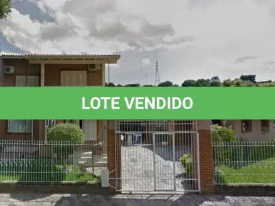 LOTE 011 - CAMPO BOM - Terreno que foi edificado com um prédio residencial em alvenaria, que corresponde a numeração 18, situado na área urbana no bairro P