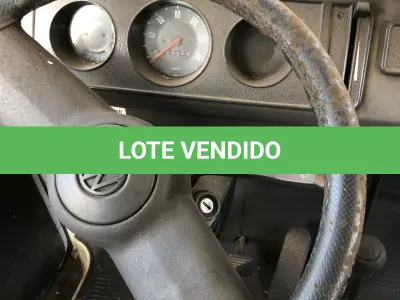 LOTE 011 - KOMBI