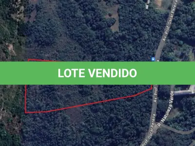 LOTE 002 - Uma área de terras localizada no bairro Belém Velho, município de Porto Alegre, sem quarteirão definido, entestando com a Av. Profº Oscar Pereira, lado ímpar, entre as Estradas Antônio Borges e Costa Gama, com 61.662,47m²  Matrícula nº 84.425 do Registro de Imóveis da 3ª Zona de Porto Alegre.