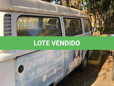 LOTE 011 - KOMBI