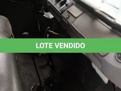 LOTE 015 - KOMBI