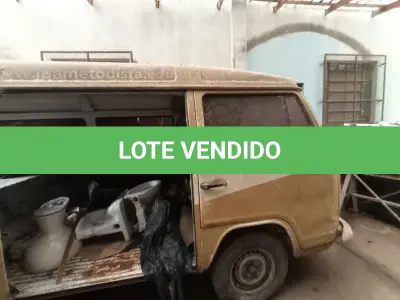 LOTE 030 - KOMBI
