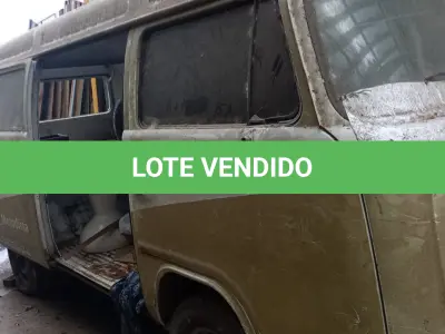 LOTE 030 - KOMBI
