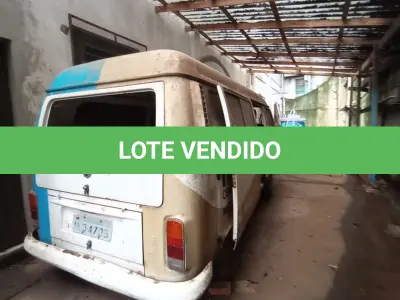 LOTE 030 - KOMBI