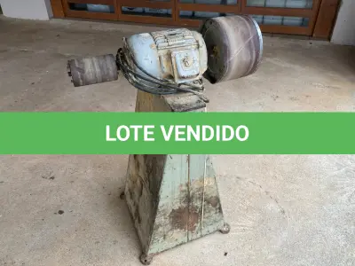 LOTE 000 - estruturas para cadeiras. lixadeiras