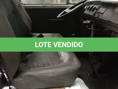 LOTE 015 - KOMBI