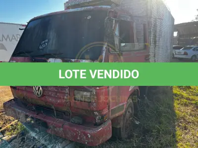 LOTE 003 - VOLKSWAGEN – 8-140 2p (diesel), fabricação/modelo 1995/1995, cor: vermelha (sem chave)