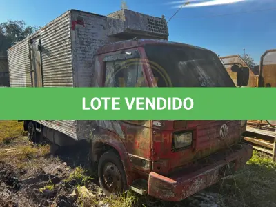 LOTE 003 - VOLKSWAGEN – 8-140 2p (diesel), fabricação/modelo 1995/1995, cor: vermelha (sem chave)