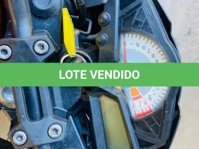 LOTE 007 - KAWASAKI/Z300, fabricação/modelo 2017/2018, placa QIT 9J46, cor laranja.